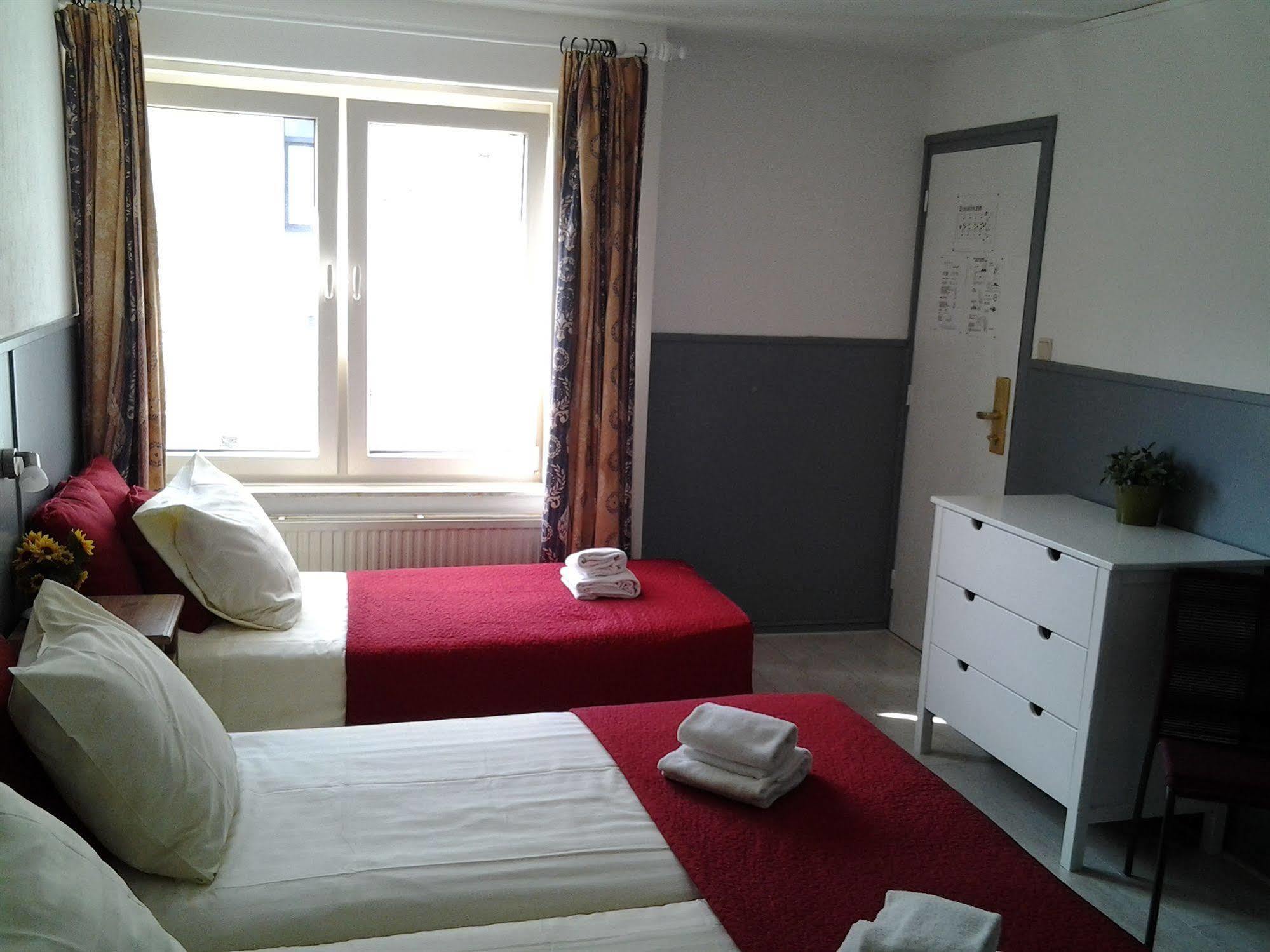 Hotel Dupuis ファルケンブルフ エクステリア 写真